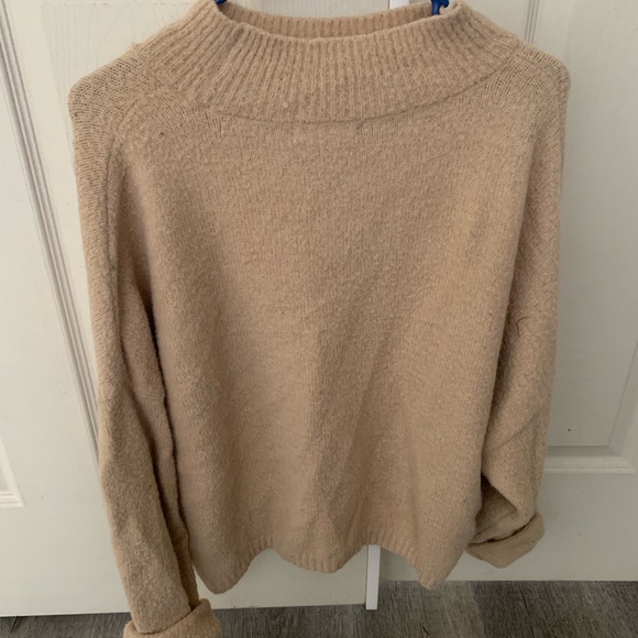 Sincerely Jules Women’s tan cotton sweater - Picture 1 of 7